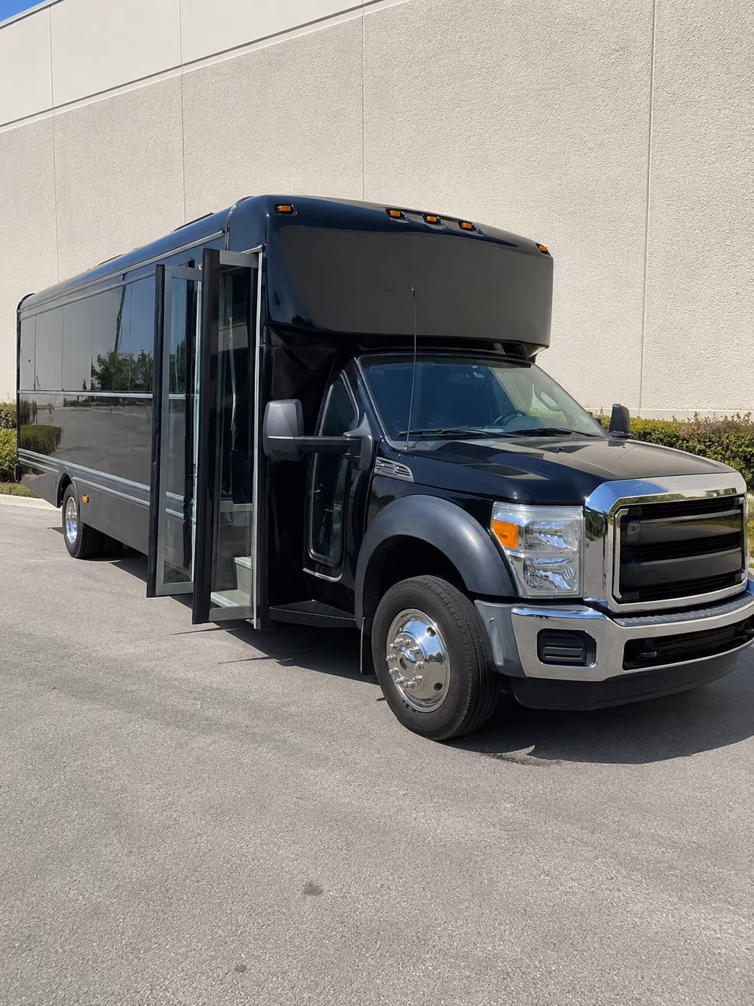 airport shuttle buses for clovis school groups educational travel
