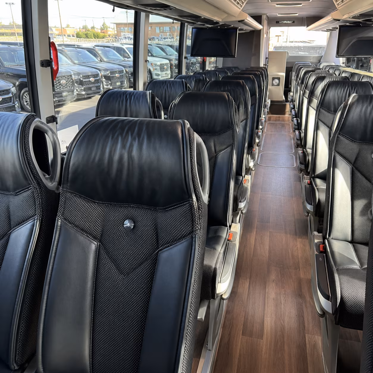 book a bus for your next airport transfer 1