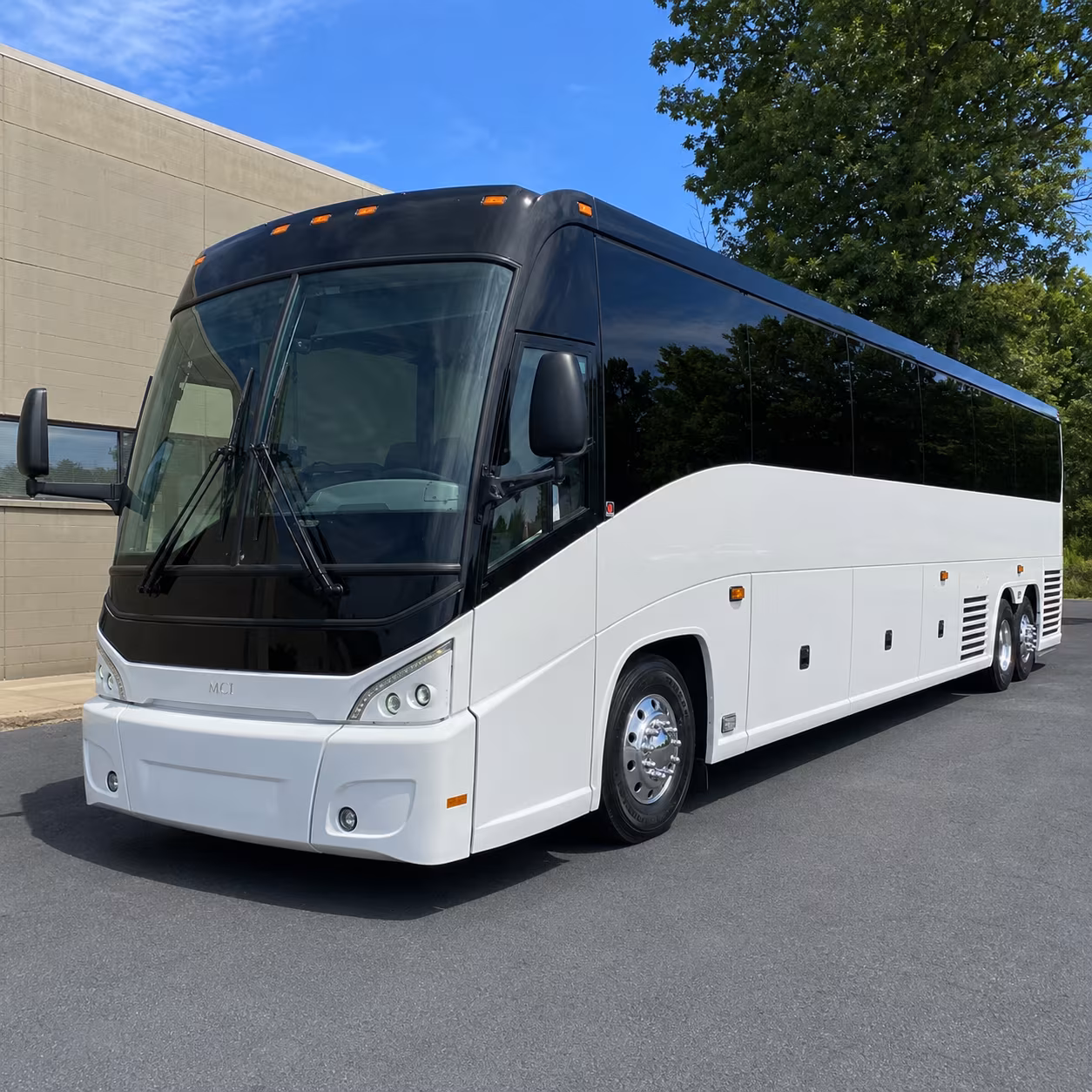 charter buses for group wine tours to fresno county wineries
