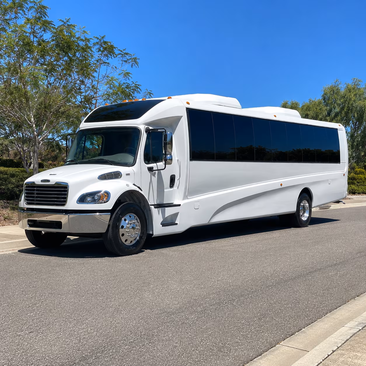 clovis 35 passenger minibus